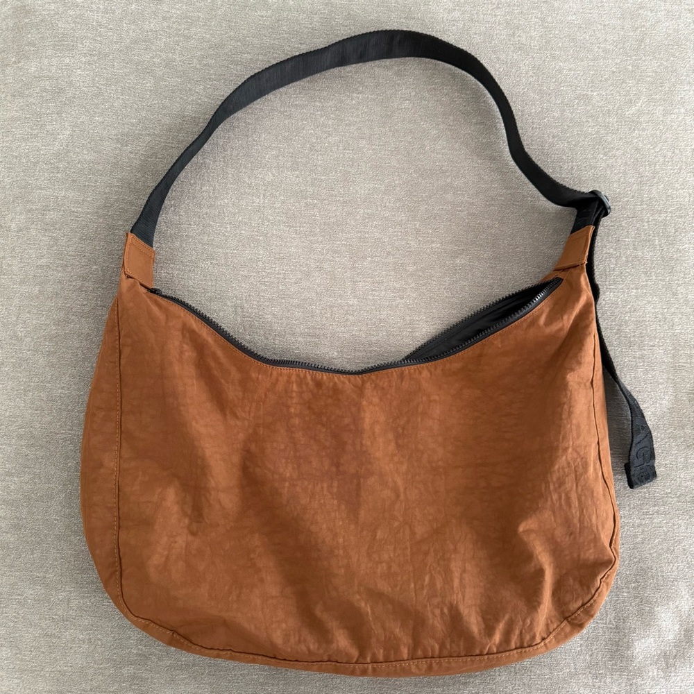 BAGGU Brown Sling Bag - Picture 2 of 4